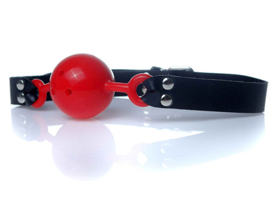 Knebel z oddychającą kulką Fetish Breathable Ball Gag Red regulowany BDSM