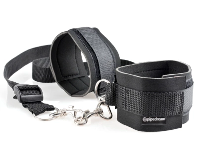 Zestaw do krępowania BDSM Cuff & Tether z maską na oczy – Pipedream