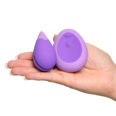 Wibrujące jajko z pilotem do ćwiczeń i rozkoszy Remote Kegel Excite Her