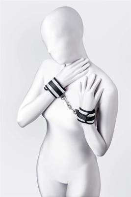 Miękkie Kajdanki Z Dodatkiem Satyny - Anonymo Wrist Cuffs No 0107